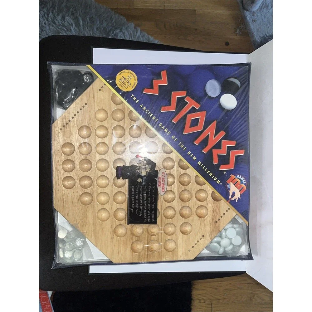 Enginuity Boardgame  3 Stones - The Ancient Game of the New Millenn Box Fair/EX